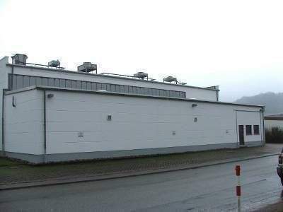 3. Halle Front - 