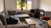 Wohnzimmer - Gepflegte 3,5-Zimmer-ETW, mit EBK, Garage & Top-Energiewert B, sehr gut verm.