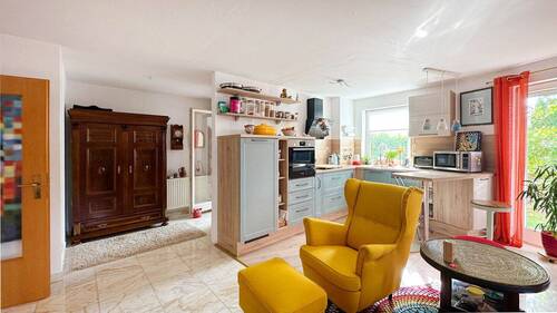 Wohn-Küche - 3 Zimmer Etagenwohnung zum Kaufen in Neumarkt