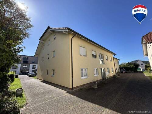 RE/MAX Immobilien DeLux Wohnung Perl - Besch - 3 Zimmer Etagenwohnung in Perl / Besch