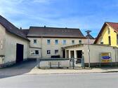 Außenansicht - Frei - Zweifamilienhaus mit Entwicklungspotential in Oberhaid zu verkaufen!