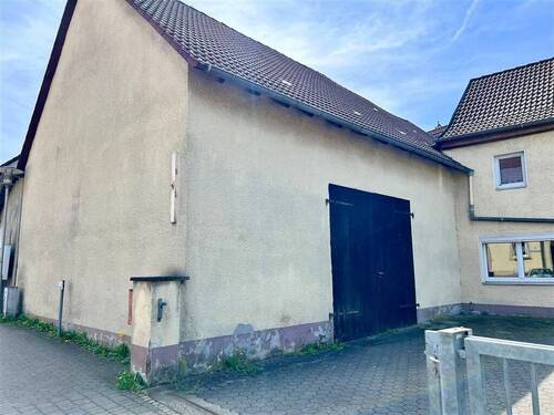 Außenansicht Scheune - 7 Zimmer Mehrfamilienhaus, Wohnhaus zum Kaufen in Oberhaid