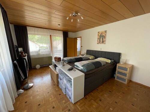 Schlafzimmer EG - 