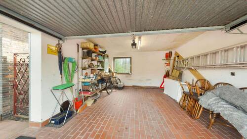 Garage am Haus - 