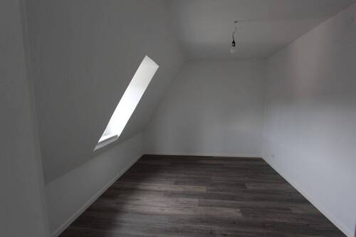 Schlafen - 2 Zimmer Etagenwohnung in Stuttgart