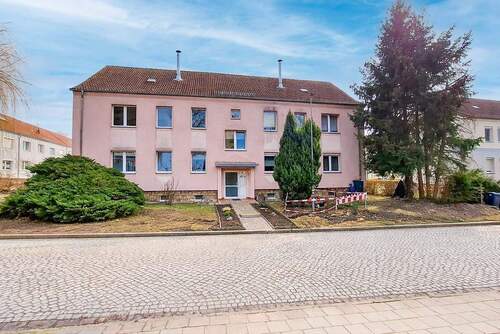 90_2.jpg - Etagenwohnung zum Kaufen in Roßleben