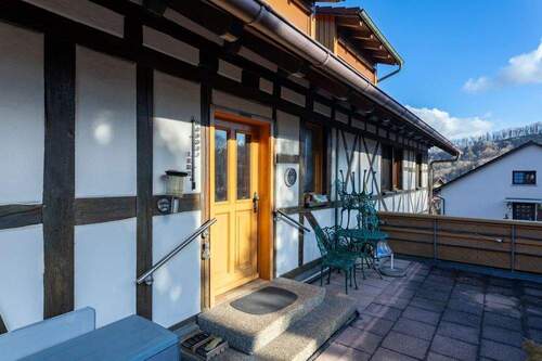 Außenaufnahme - 9 Zimmer Mehrfamilienhaus, Wohnhaus in Stühlingen