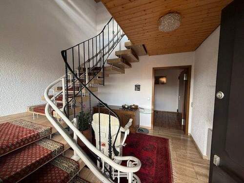 Treppenaufgang UG in EG - 