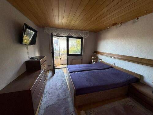 Schlafzimmer mit Balkon EG - 