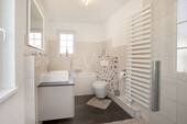 Tageslichtbadezimmer Obergeschoss (I) - 