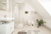 Tageslichtduschbad Dachgeschoss (II) - 