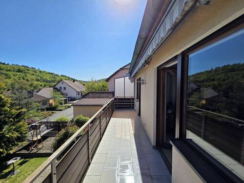 Großer Balkon EG - 