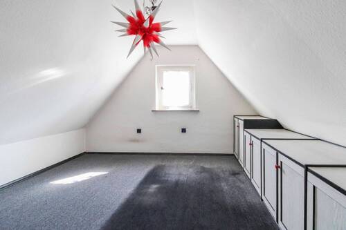 Schlafzimmer DG - 