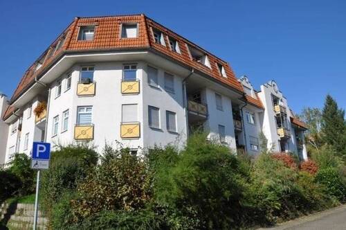 Straßenseite - sehr schöne ETW in der Nähe zum Auenwald