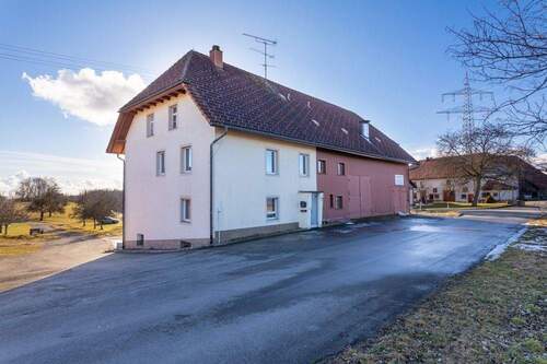 Straßenansicht - 6 Zimmer Bauernhaus, Landhaus zum Kaufen in Stühlingen / Mauchen
