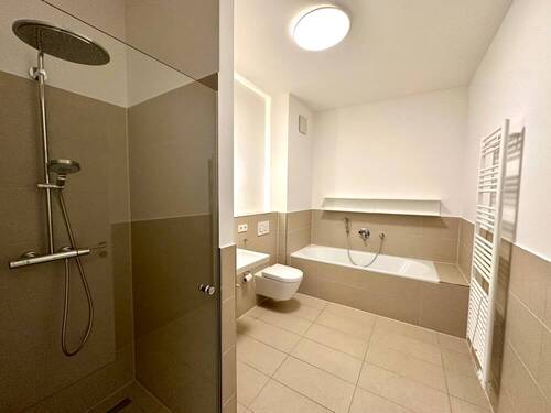 Hauptbad en suite - 