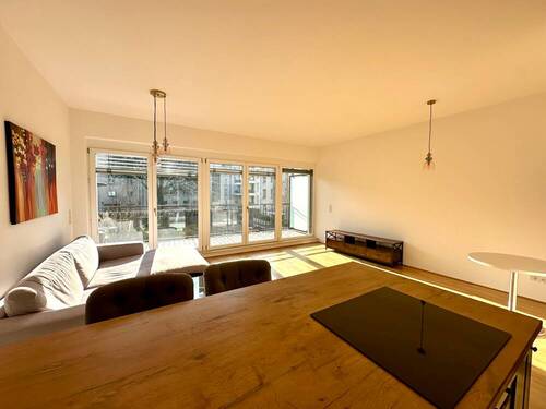 Wohn-Essbereich mit offener Küche - 