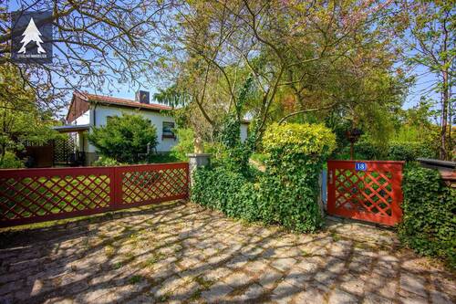 Haus - 6 Zimmer Bungalow in Aschersleben