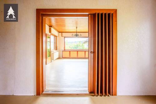 Wohnzimmerblick aus Nebenzimmer - 