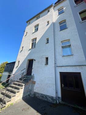 Hintereingang - Mehrfamilienhaus, Wohnhaus mit 400,00 m&sup2; in Oelsnitz zum Kaufen