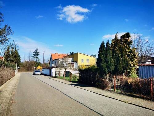 Straßenansicht - 6 Zimmer Einfamilienhaus in Lauta