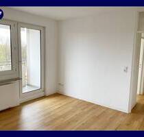 Helle 2 Zimmer & Balkon in grüner Citylage - renoviert, guter Schnitt, Wannenbad, Aufzug - Bielefeld Innenstadt