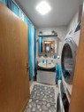 kleines Bad mit Wanne & Waschmaschinenanschluß - 