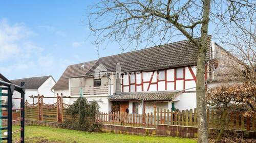 Außenansicht 3 - Einfamilienhaus mit Scheune und Nebengebäuden in ruhiger Lage