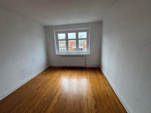 Wohnzimmer - 2 Zimmer Etagenwohnung zur Miete in Hamburg