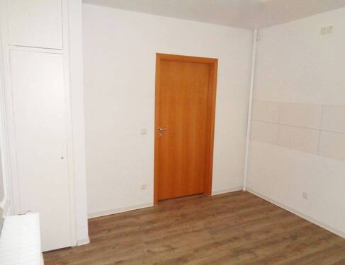 Küche m. Einbauschrank - 