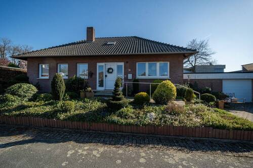 Ansicht - 5 Zimmer Einfamilienhaus zum Kaufen in Lohne (Oldenburg)