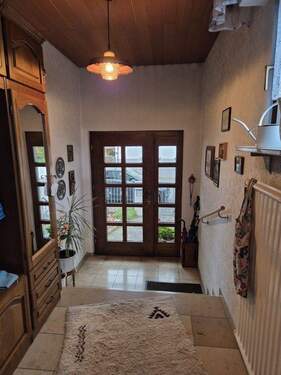 Eingangsbereich - 5 Zimmer Einfamilienhaus in Dietzenbach