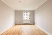 Zimmer 1 mit Fenster - 