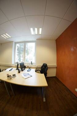 Büro 1 - 