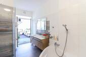 Badezimmer 1. OG - 