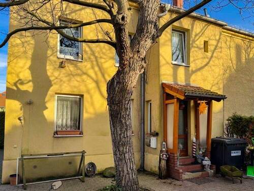 Zugang von der Hofseite - 1 Zimmer Mehrfamilienhaus, Wohnhaus in Riesa