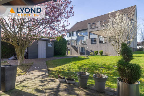 Garten - Gepflegtes 4 Parteien Mehrfamilienhaus mit Potenzial und großem Grundstück in Kamen!