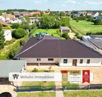 Bungalow für zwei Familien | Traumhaftes Grundstück mit Pool | Effiziente Erdwärmetechnik - Löbnitz