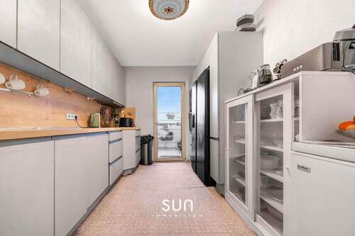 STILVOLLE KÜCHE - 4 Zimmer Etagenwohnung zum Kaufen in Langen (Hessen)