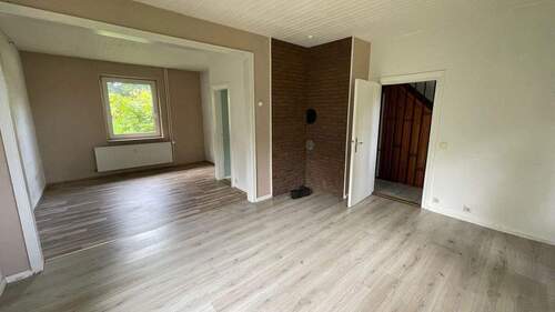 Wohn- und Esszimmer - 