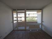 große Fensterfront - 1 Zimmer Etagenwohnung in Olching