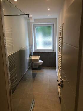 Bild 1 - 3-Zimmer- Wohnung mit großem Südbalkon - hochwertig renoviert & zentral in München