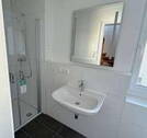 Bad 1 mit Dusche - 