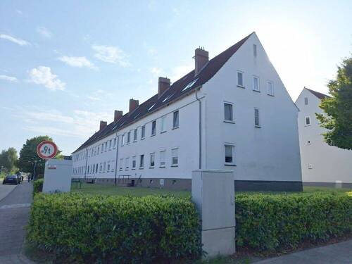 Außenansicht - 3 Zimmer Etagenwohnung zum Kaufen in Sande