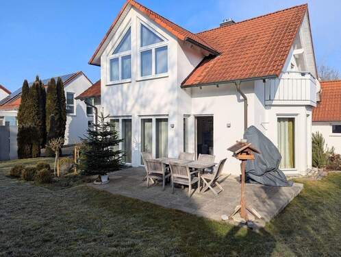 Gepflegtes Einfamilienhaus mit Garten in Oberkirchberg - Familienparadies in Oberkirchberg! Gepflegtes Einfamilienhaus mit Doppelgarage.