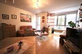 Wohnzimmer II. - 2 Zimmer Etagenwohnung zum Kaufen in München