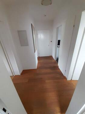 Diele - Etagenwohnung mit 62,00 m&sup2; in Kelkheim (Taunus) zum Kaufen