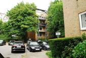 Blick von Süden (Zimmerstraße) - Sehr ruhig auf der Uhlenhorst: Preiswerte 3-Zimmer-ETW (ca. 64 m²) in 22085 Hamburg