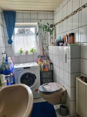 Bad EG - 8 Zimmer Mehrfamilienhaus, Wohnhaus in Simmelsdorf