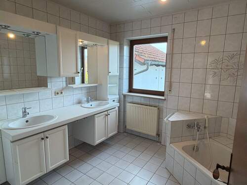 FH562_Badezimmer_EG - 